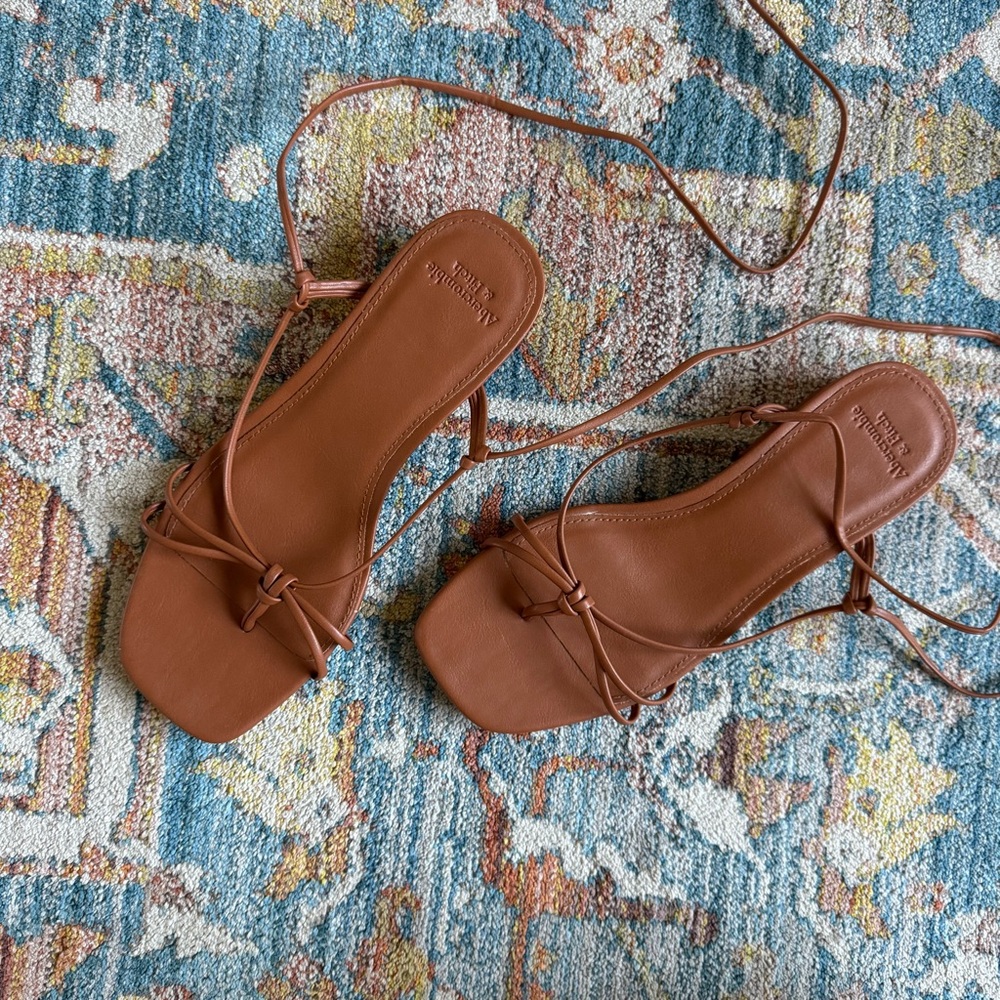 Abercrombie block heel tie up sandal